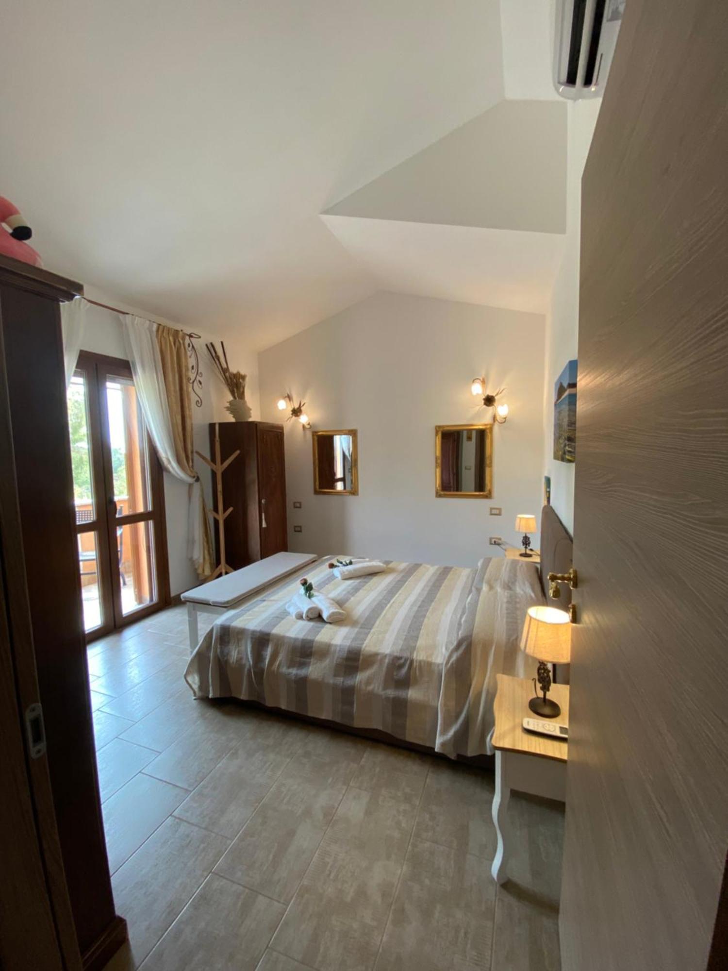 Villa Residenza I Ginepri Domus De Maria Exterior foto